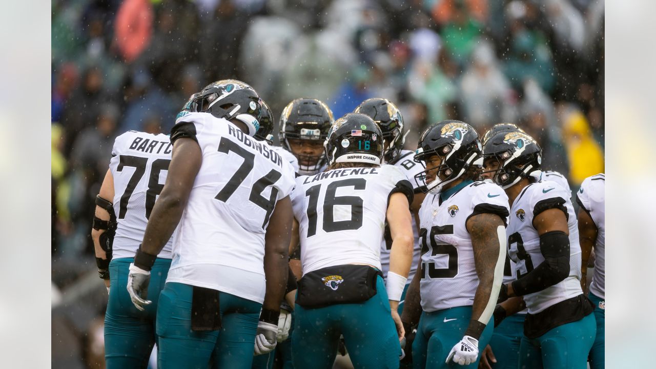 Jacksonville Jaguars' turnovers doom them in rainy Philly