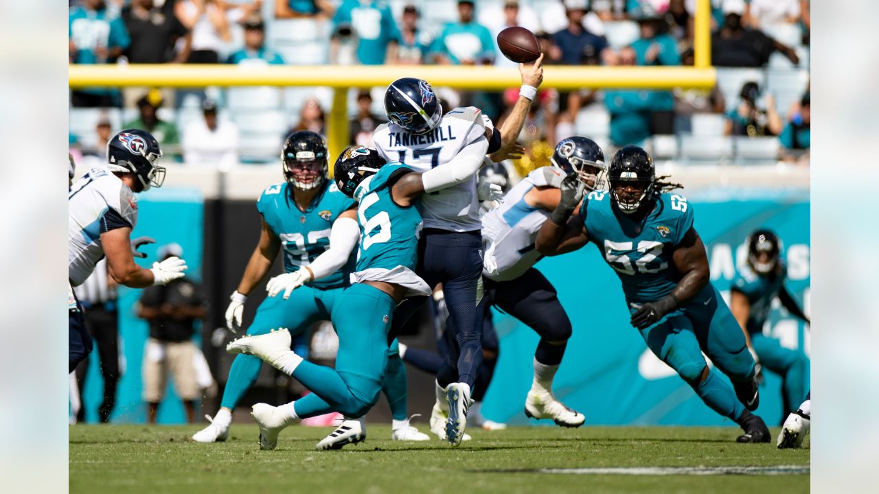 Tennessee Titans 37, Jacksonville Jaguars 19: Fourth-Down Execution Falters  as Jaguars Lose 20th Consecutive Game - Sports Illustrated Jacksonville  Jaguars News, Analysis and More