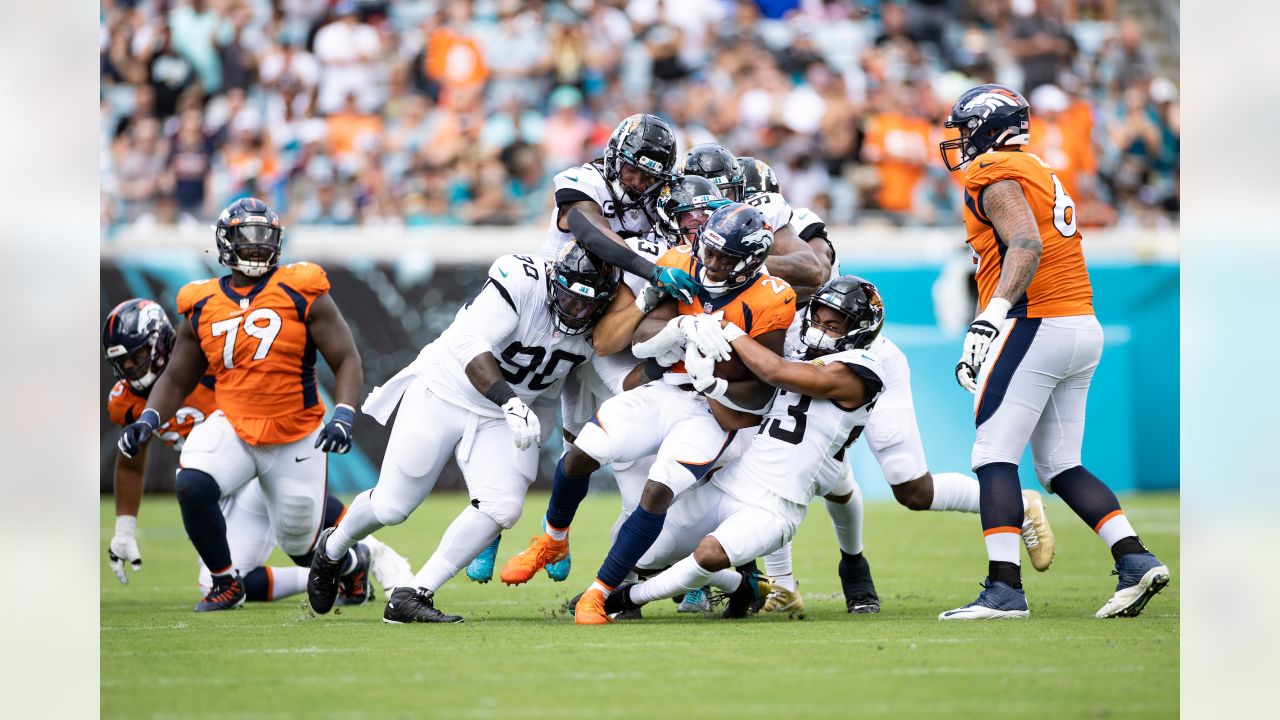 Jacksonville, FL, USA. 19th Sep, 2021. Jacksonville Jaguars quarterback  Trevor Lawrence (16) during 2nd half NFL football game between the  DenverBroncos and the Jacksonville Jaguars. Denver defeated Jacksonville  23-13 at TIAA Bank