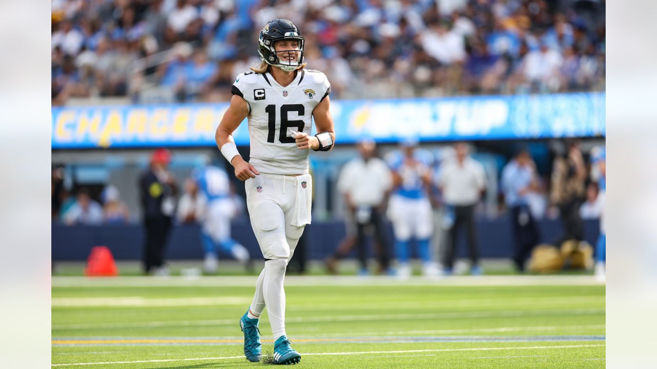 Jaguars 38, Chargers 10: 5 Observations on Statement Win, Trevor Lawrence  and More - Sports Illustrated Jacksonville Jaguars News, Analysis and More