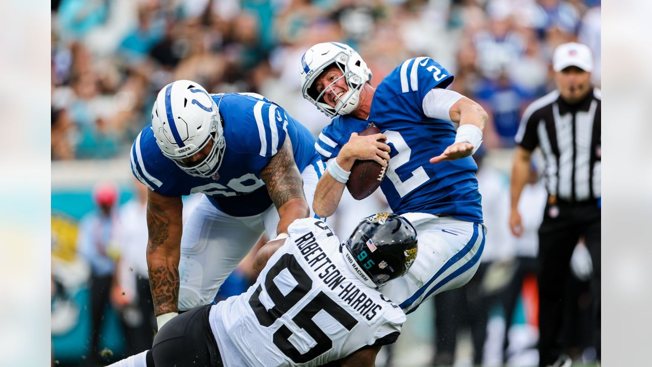 Manning, Colts control Jaguars, 29-7