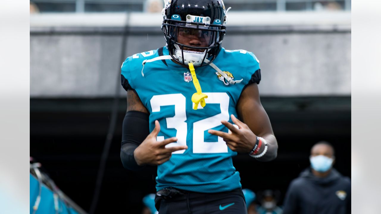 Jaguars place CB Chris Claybrooks on the Reserve/COVID-19 list