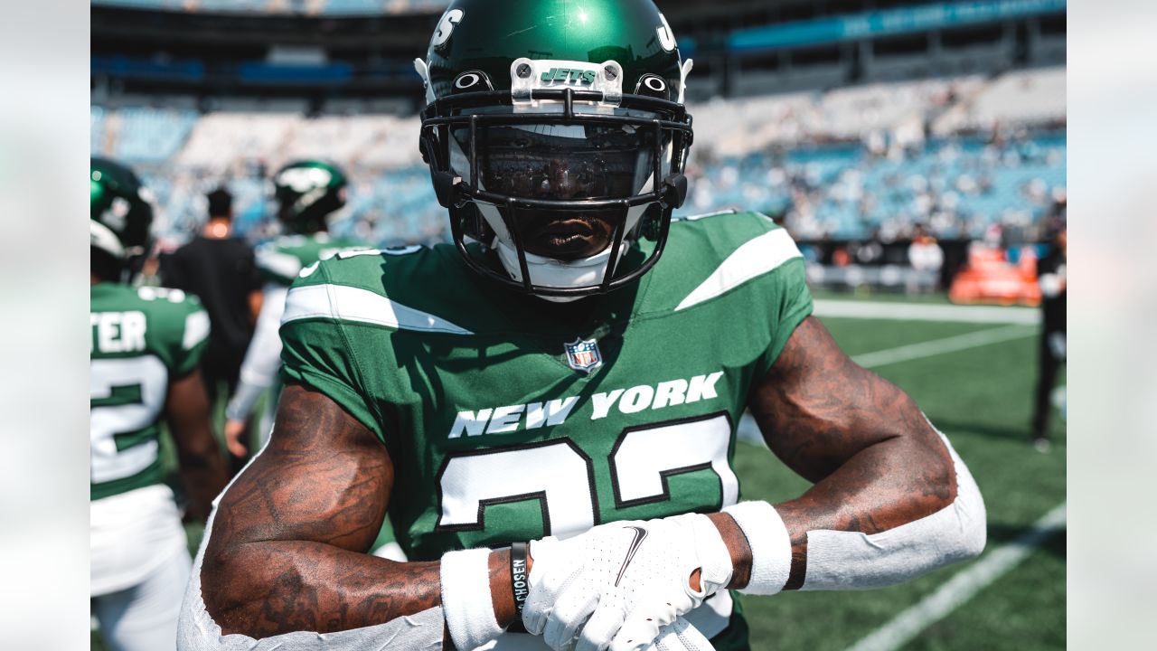 What on earth happened to NY Jets RB Michael Carter?