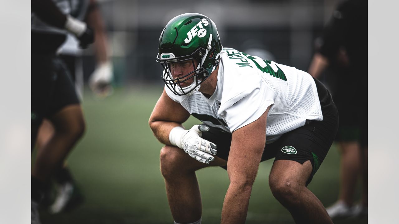 NY Jets: Hamsah Nasirildeen visits youth football camp in NJ