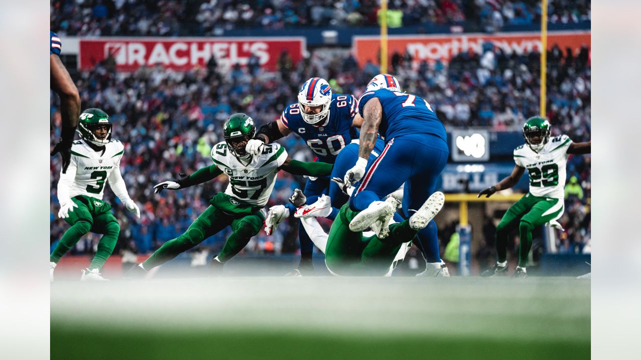 Jets' QB Mike White Took Big Hits, but Never Wavered in Loss to Bills