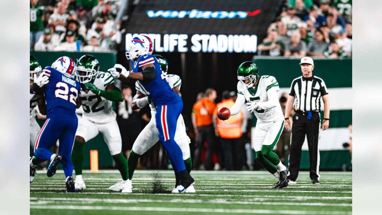 Jets-Bills Game Recap  Gutsy Jets Lose Aaron Rodgers to Injury