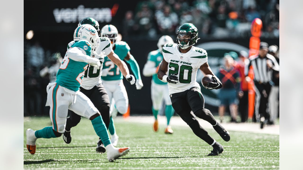 Jets-Dolphins Game Recap  Jets Shake Demons, Pull Away for 40-17 Win over  'Fins