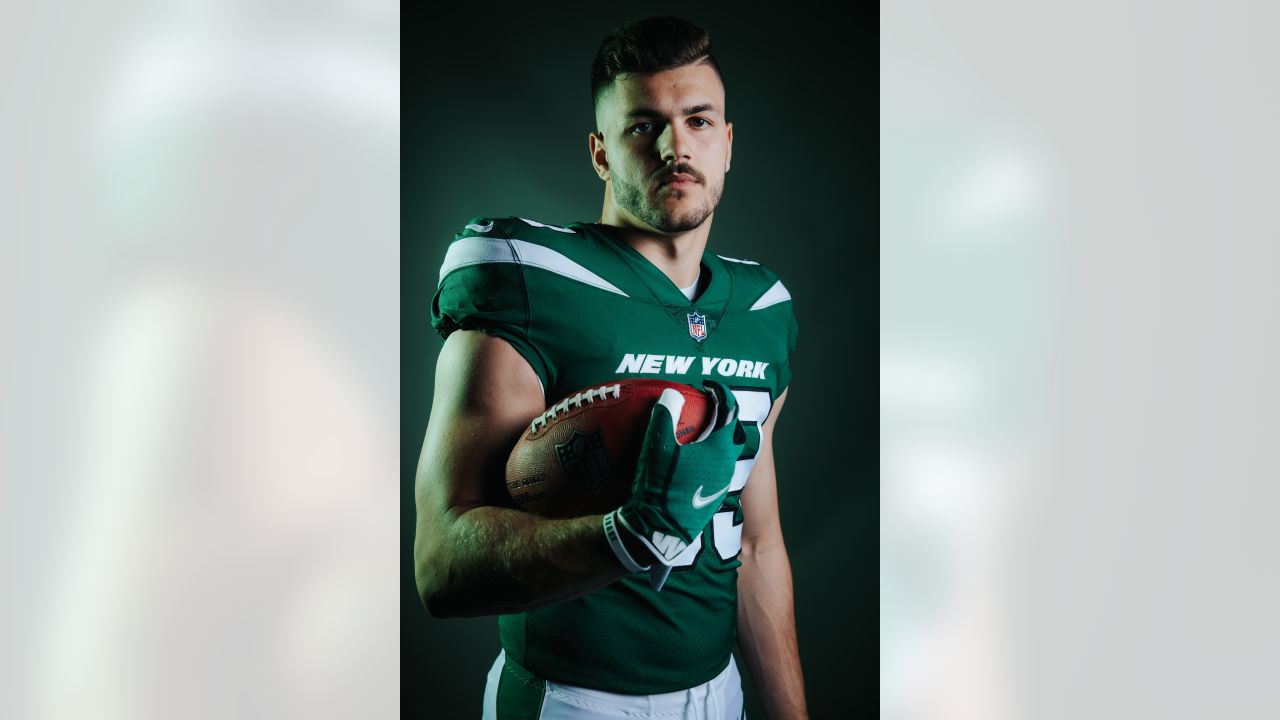 Gallery  Top Photos of the Jets in Uniform at Multimedia Day