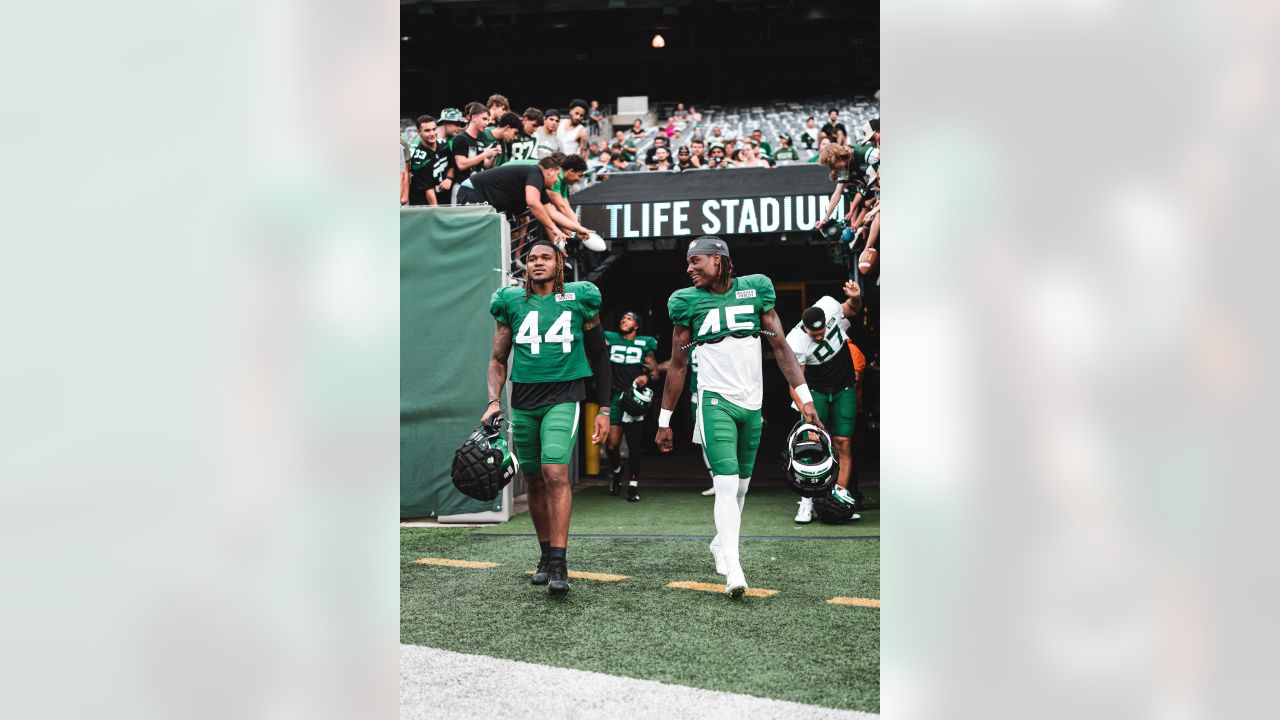 OutKick on X: C.J. Uzomah with the perfect shirt for #Jets camp