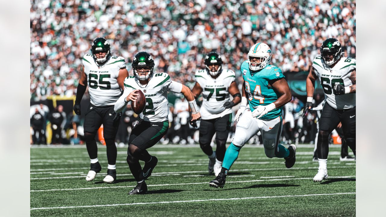 Jets' young stars shine in rare blowout win over Dolphins