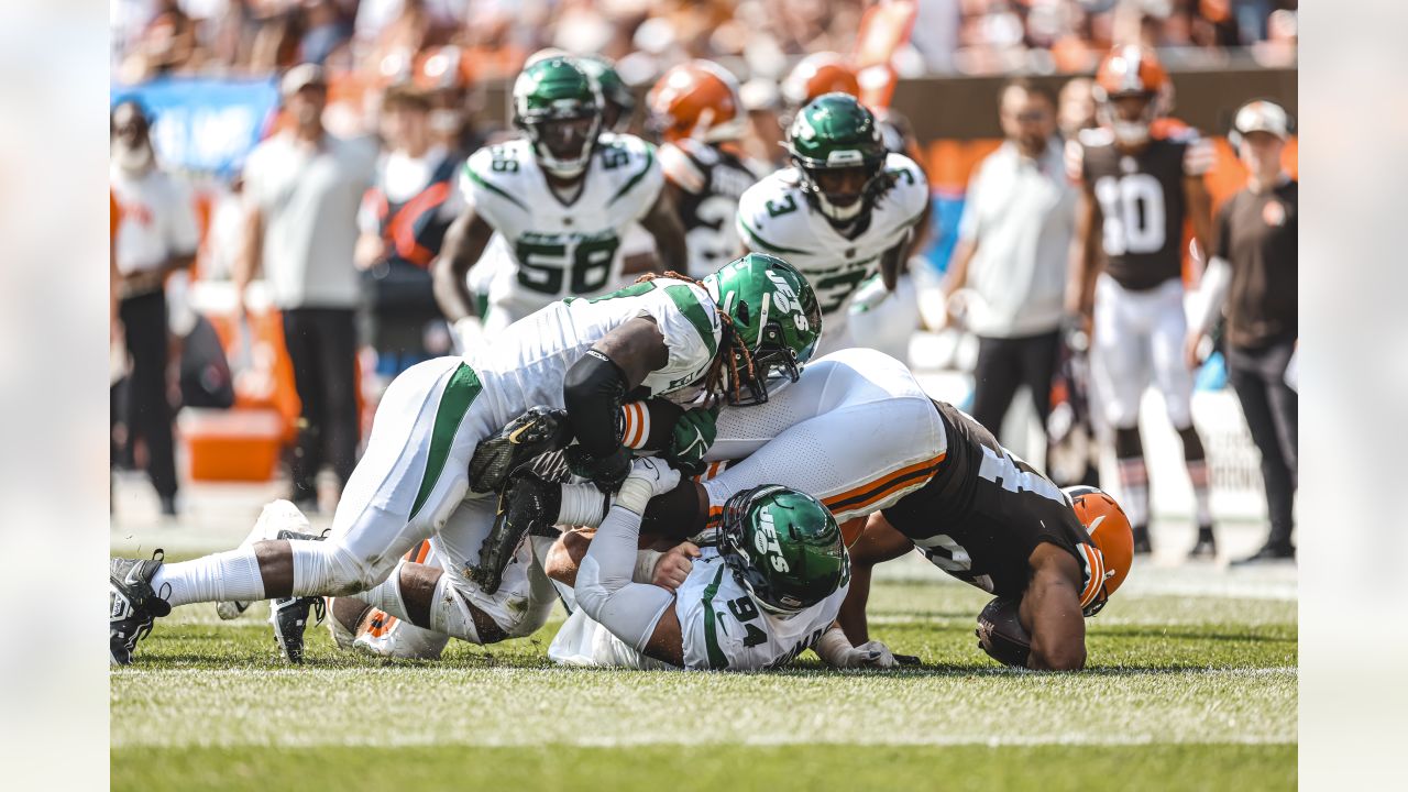 Game Recap  Jets Shock Browns with 13-Point Comeback in Last 2