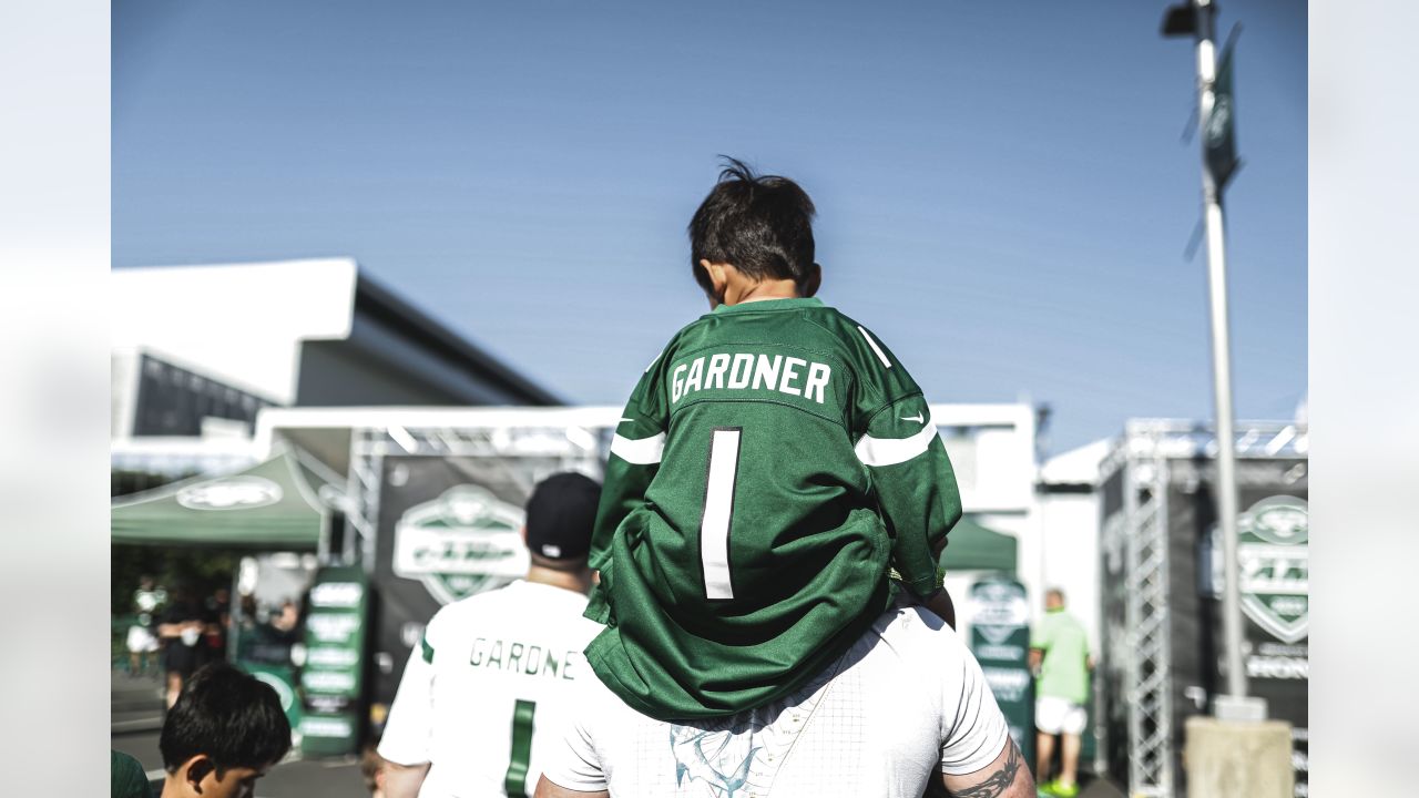 Gallery  Best of Jets Fans for the First Time at 2023 Jets Training Camp