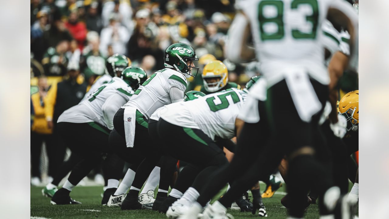 Jets stun the Packers 27-10 at Lambeau field as Packers drop to 3-3 on the  season, American Football