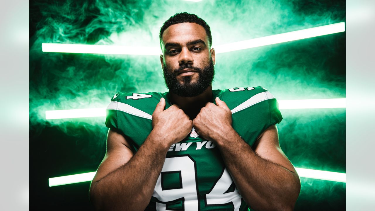 New York Jets safety Tony Adams (22) defends against the Atlanta Falcons  during a preseason NFL football game Monday, Aug. 22, 2022, in East  Rutherford, N.J. (AP Photo/Adam Hunger Stock Photo - Alamy