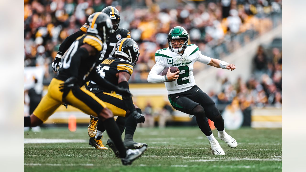 Jets, Wilson rally from 10 down in fourth to beat Steelers, 24-20