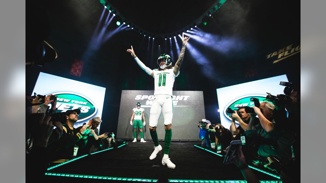 Jets Players' Takes on New Unis: 'Beautiful,' 'Crazy,' 'Amazing'