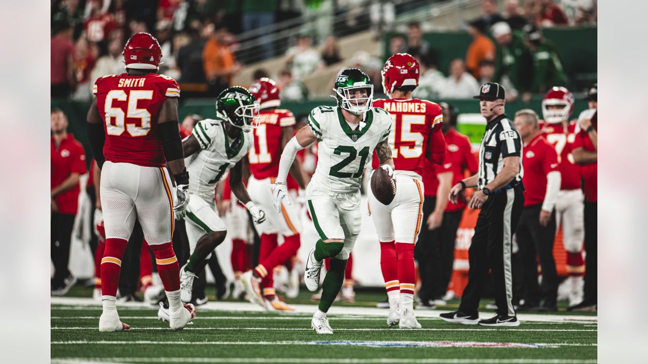 Mahomes, Chiefs overcome struggles to top Jets in MetLife, Game Recap