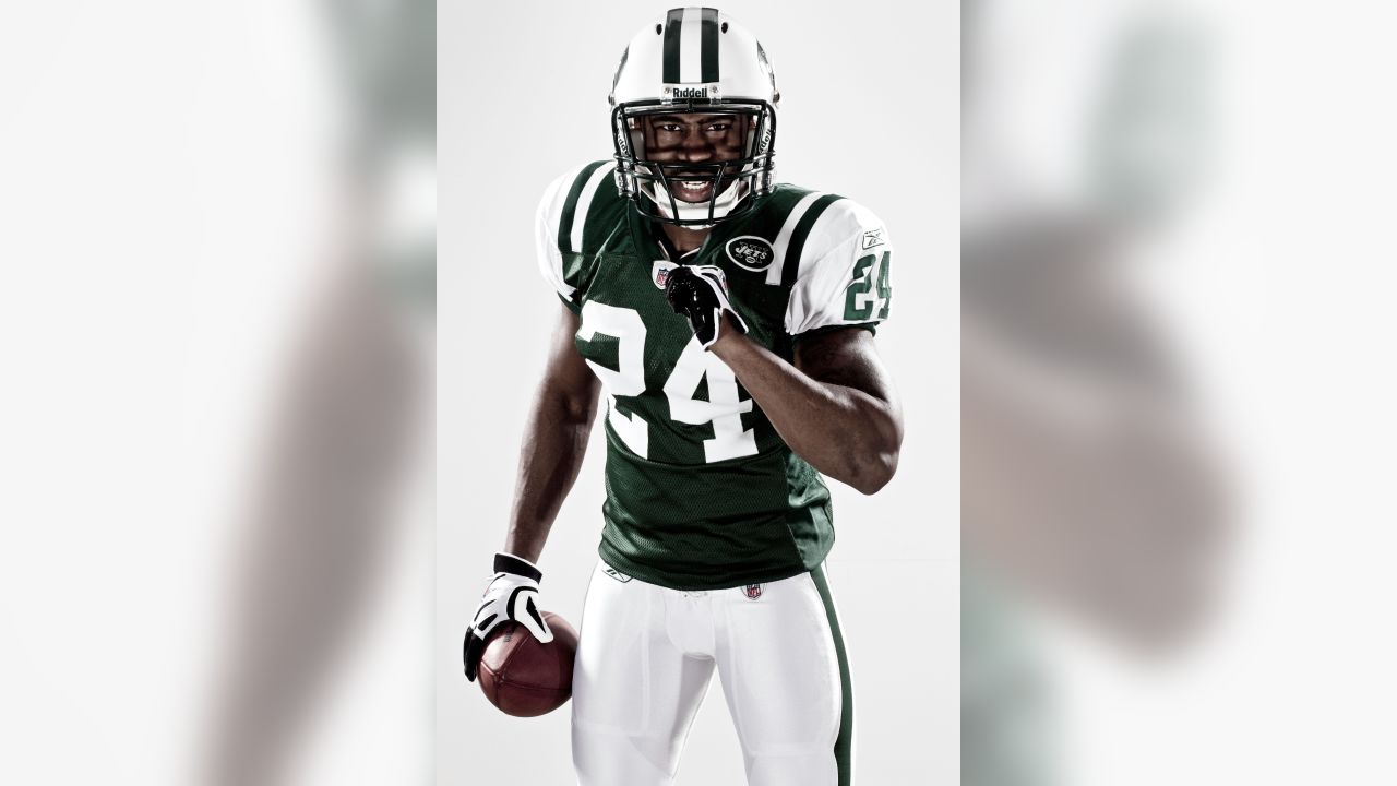 Report: Jets not ready to make Darrelle Revis highest paid defensive player  - Sports Illustrated