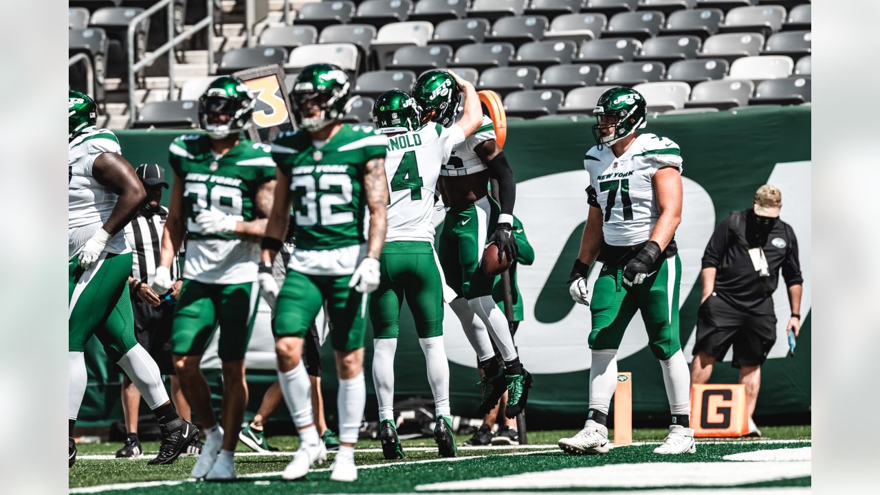 Jets Green & White Practice Report: Team Returns to Different