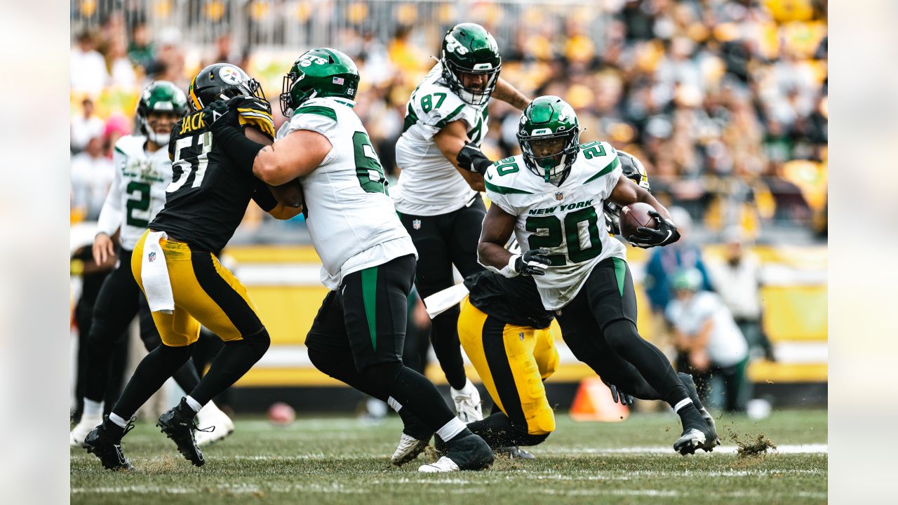 Jets at Steelers 3 Takeaways  Alijah Vera-Tucker, Nate Herbig Provide  'Stabilizing Combination' on OL