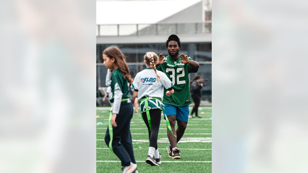 Jets Players Help Coach Play 60 Flag Football Program with Local Sixth  Graders