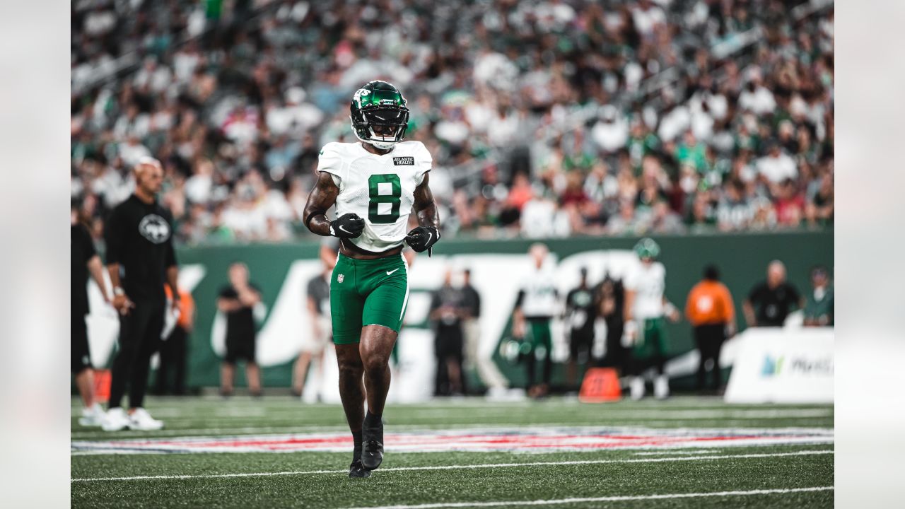 OCT 2nd, 2022: Quincy Williams #58 during the Pittsburgh Steelers vs New  York Jets game in Pittsburgh, PA at Acrisure Stadium. Jason Pohuski/CSM  (Credit Image: © Jason Pohuski/CSM via ZUMA Press Wire) (