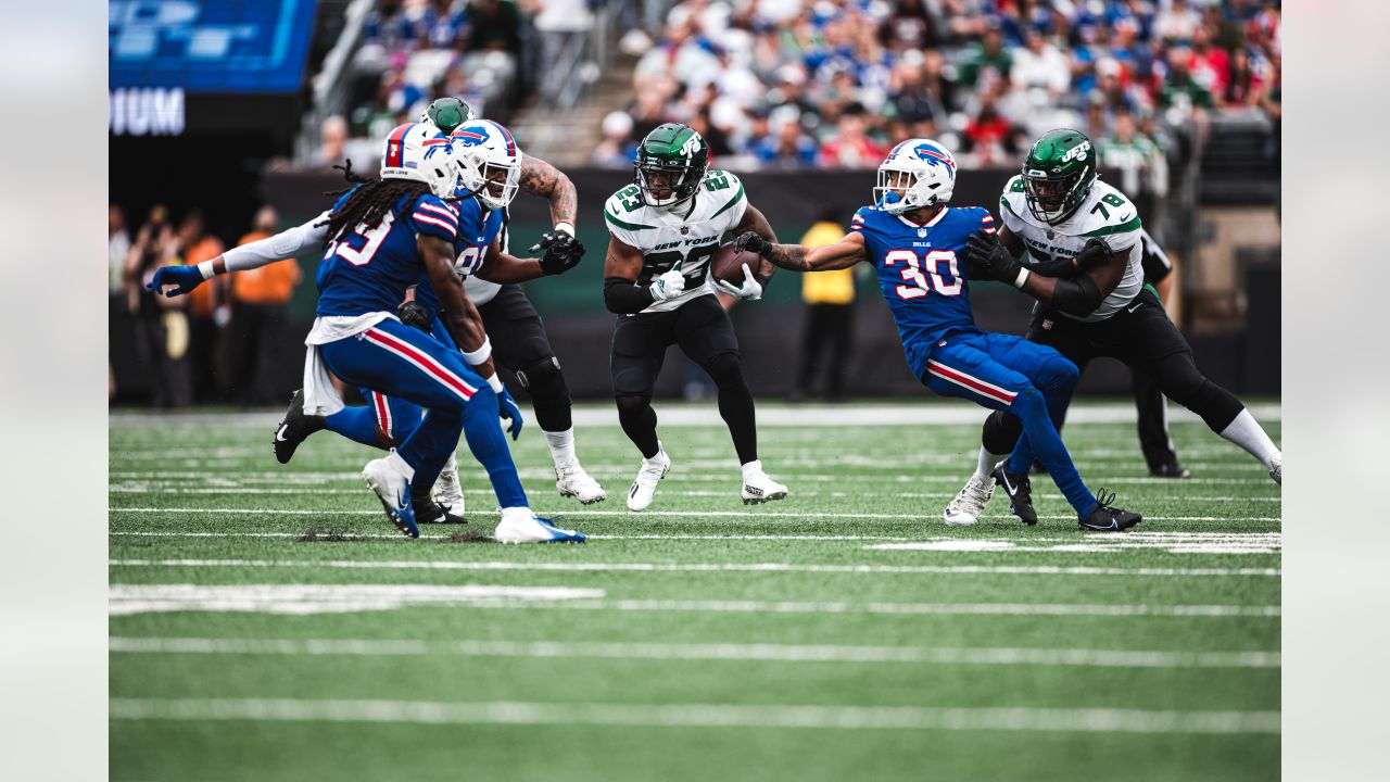 Jets-Bills Game Recap  Jets, Zach Wilson Rush to Great 20-17 Victory over  Josh Allen & Bills