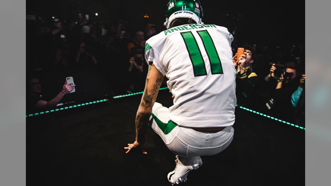 Jets Players' Takes on New Unis: 'Beautiful,' 'Crazy,' 'Amazing'