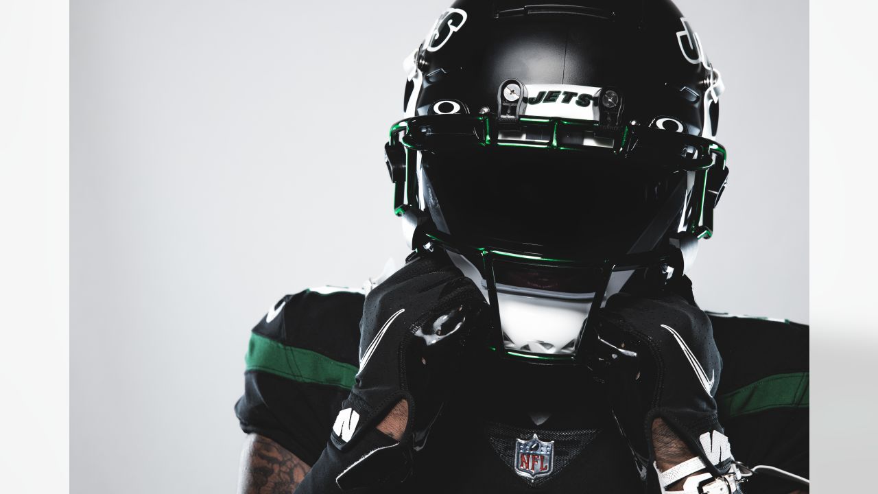 NFL New York Jets Stealth Black Alternate Helmet Unisex T-Shirt