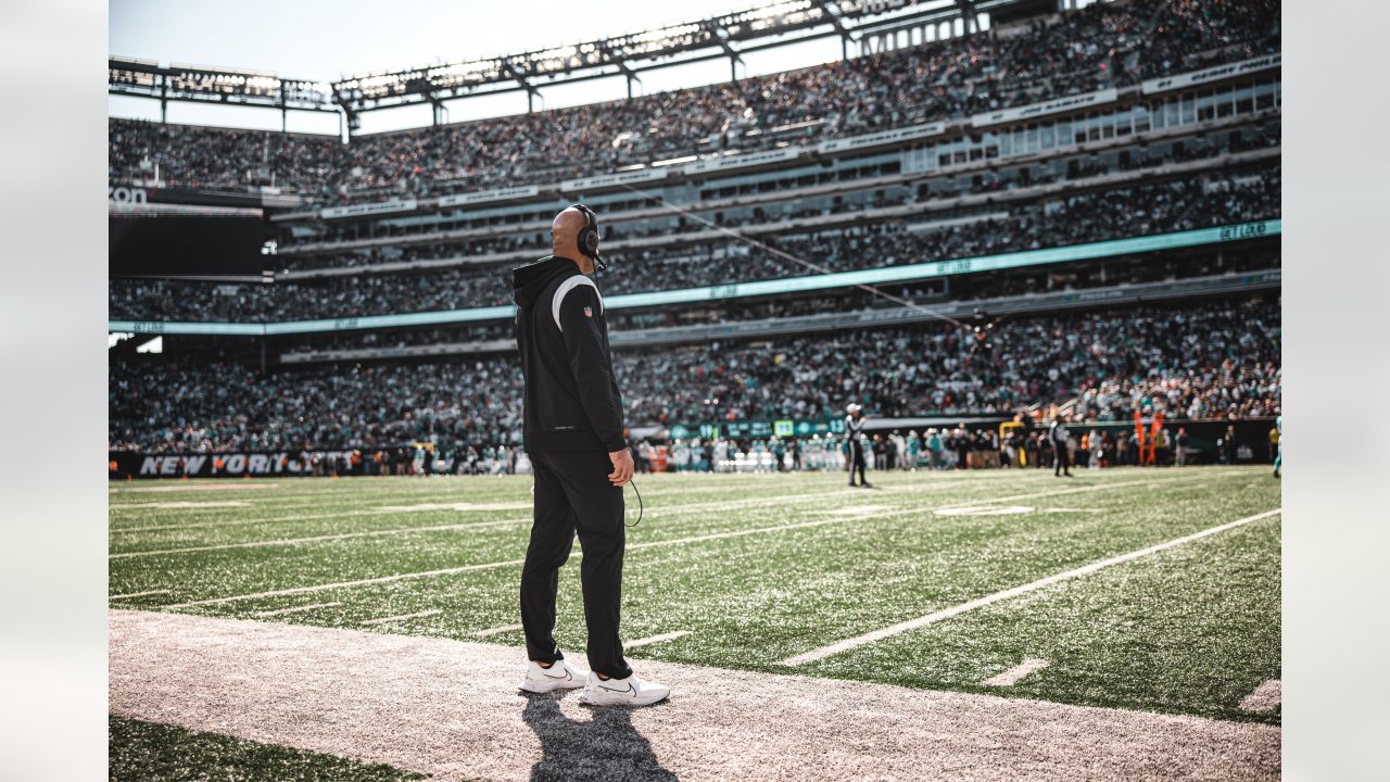 MetLife Stadium replaces playing surface, sticks with FieldTurf