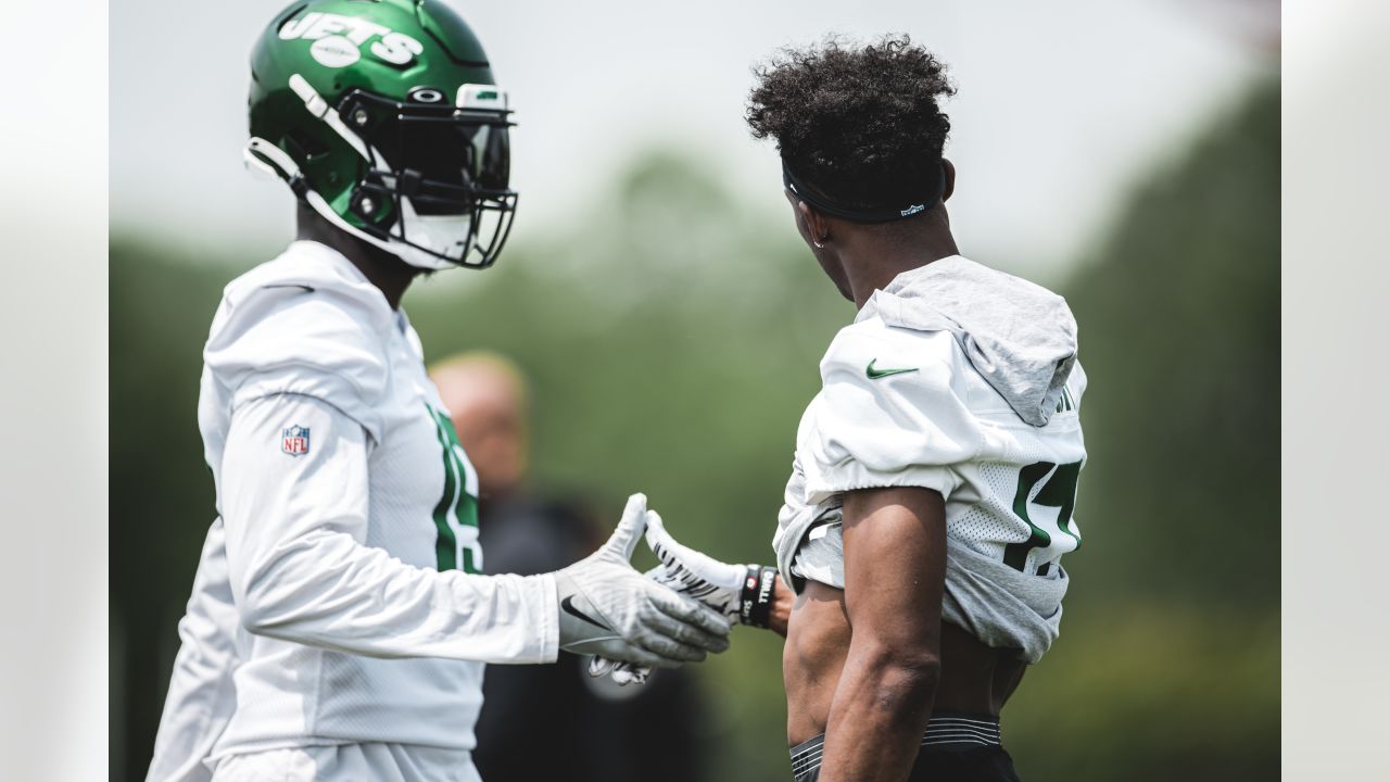 New York Jets guard Laken Tomlinson (78) in action against the