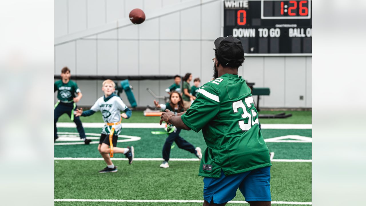 Jets Players Help Coach Play 60 Flag Football Program with Local Sixth  Graders