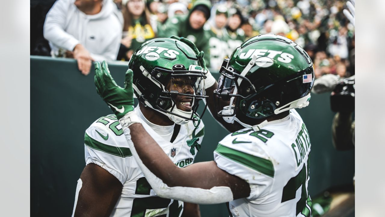 Jets-Packers Game Recap  Jets Finish Strong Again, Stun Green Bay 27-10