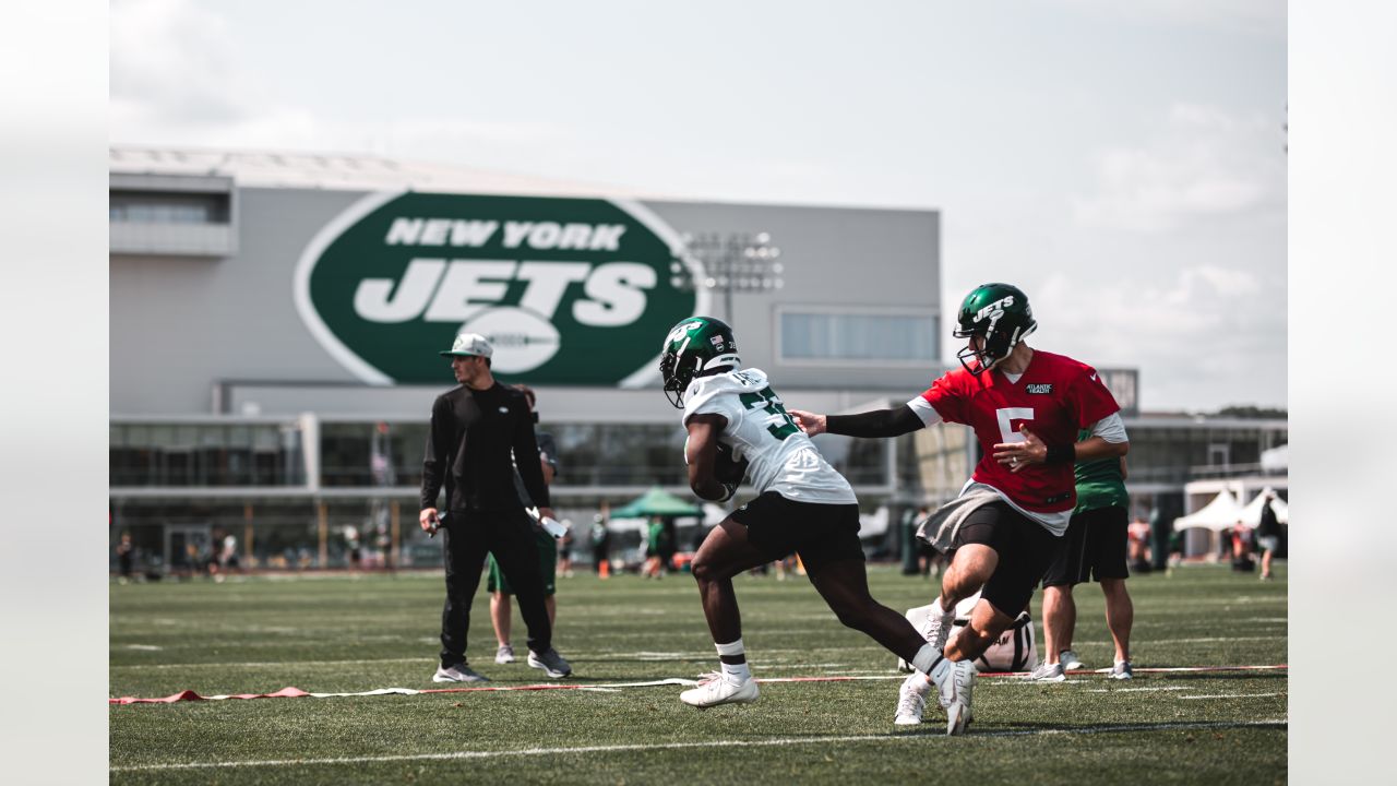 New York Jets on X: Roster moves: We've activated LB Jarrad Davis