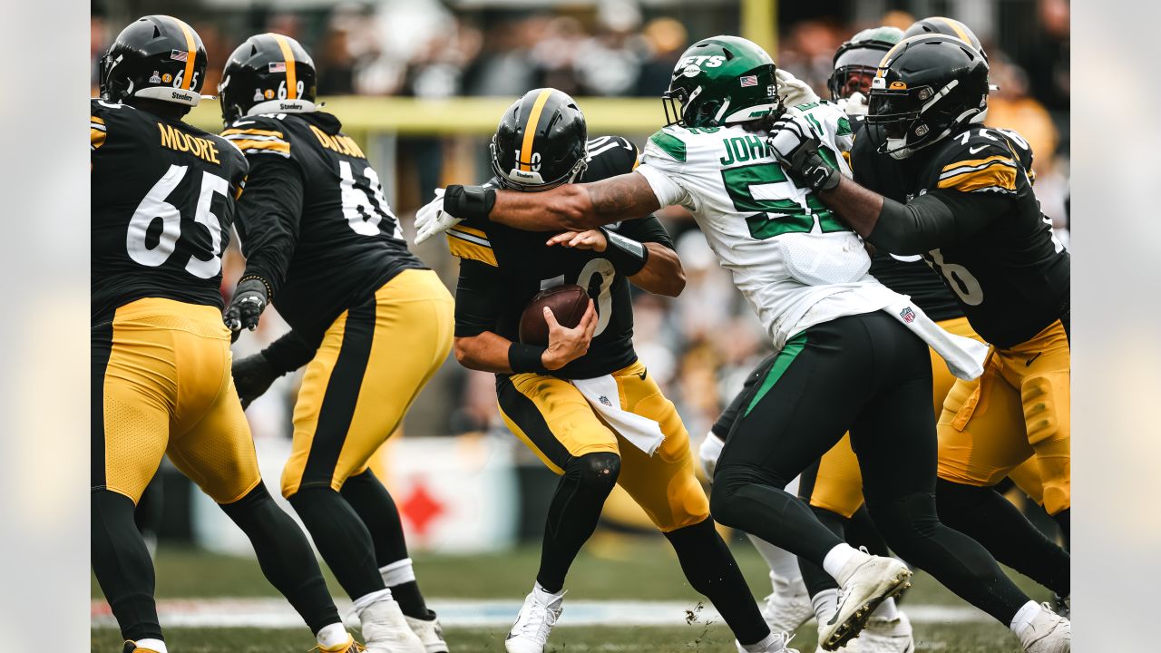 Jets at Steelers 3 Takeaways  Alijah Vera-Tucker, Nate Herbig Provide  'Stabilizing Combination' on OL