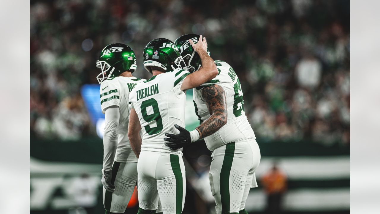 Jets Rout Chiefs, 37-10, Improving Wild-Card Hopes - The New York