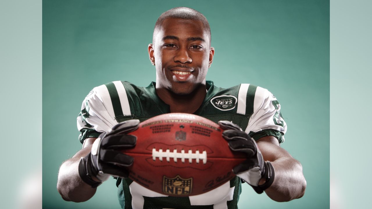 Darrelle Revis Announces Retirement From NFL