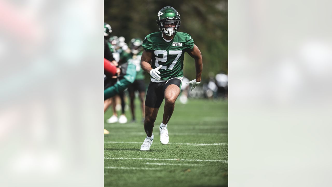 Podcast: Breece Hall and Michael Carter Give the Jets a Talented Backfield  - Gang Green Nation