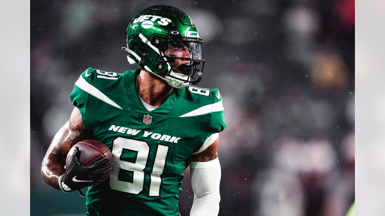 New York Jets WR Garrett Wilson Continues to Make History During Rookie  Season - Sports Illustrated New York Jets News, Analysis and More