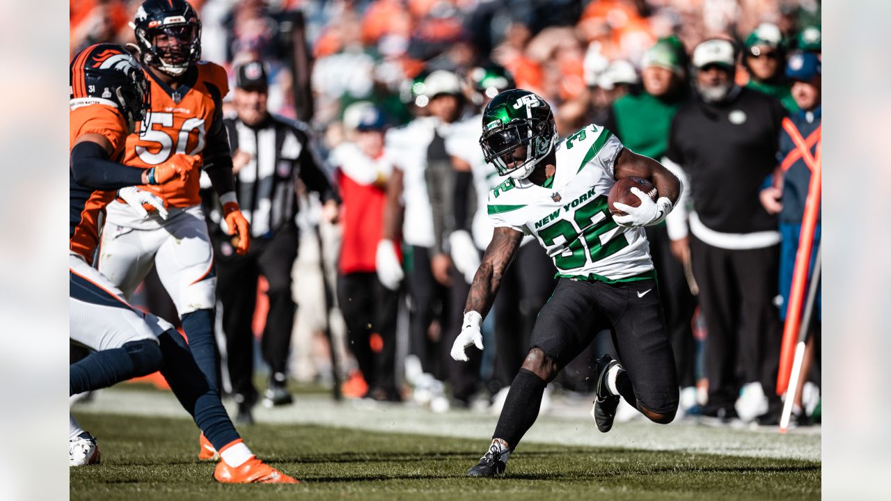 PHOTOS: Denver Broncos fall to New York Jets 16-9 in NFL Week 7 – Estes  Park Trail-Gazette