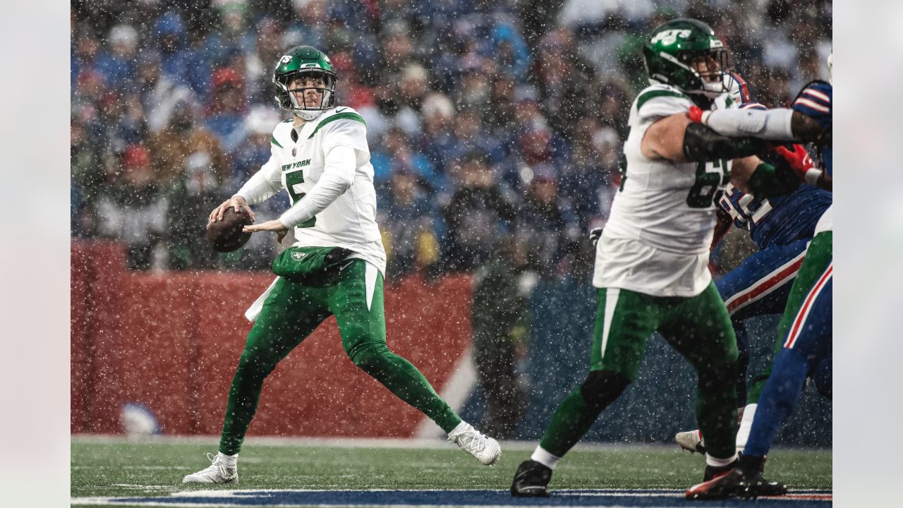 Jets-Bills Game Recap  Jets Keep Battling but Can't Catch Bills in 20-12  Loss