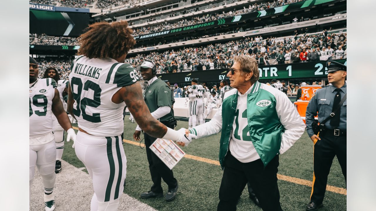 New York Jets pay perfect tribute to 1968 squad with win over Colts