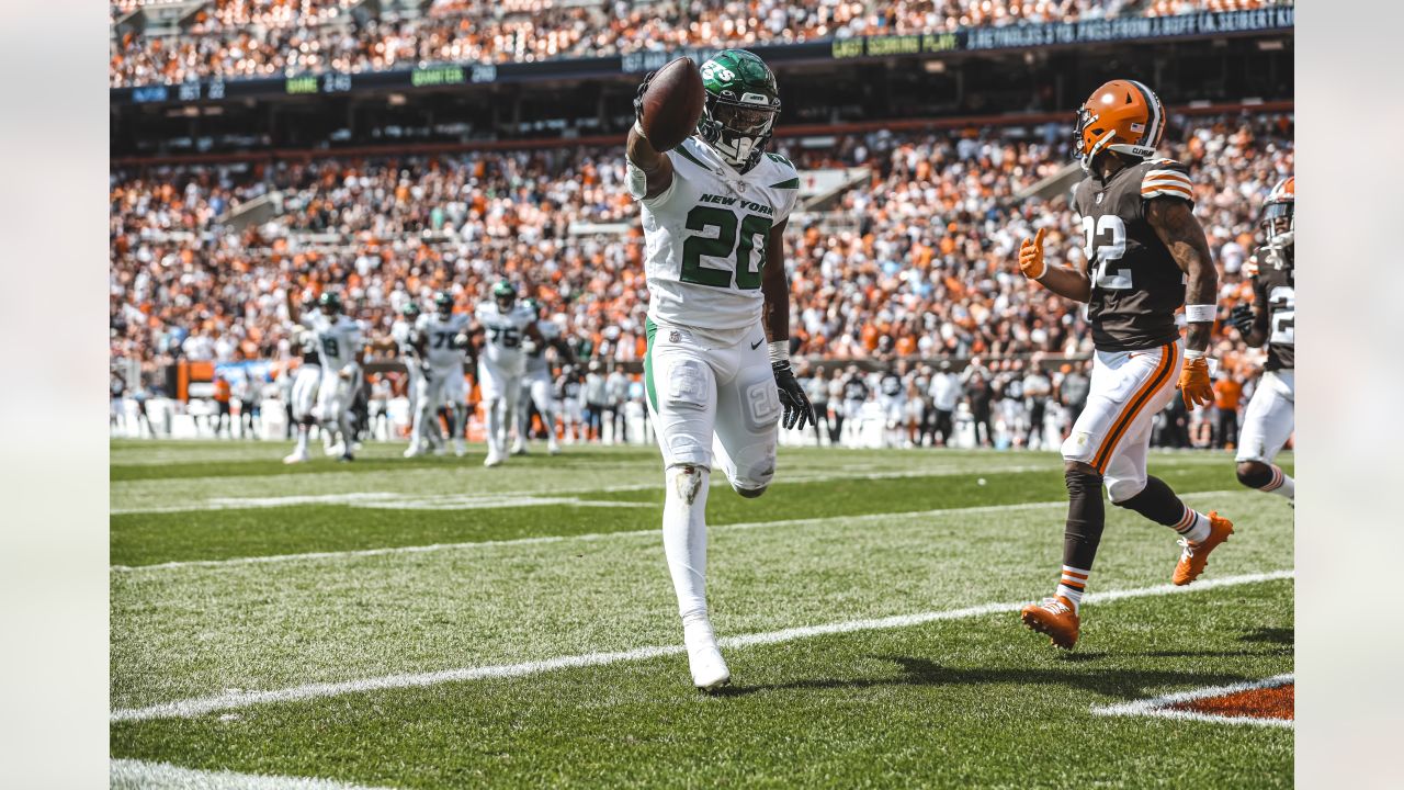 Jets-Browns 3 Takeaways  Green & White Ride Rookie Performances