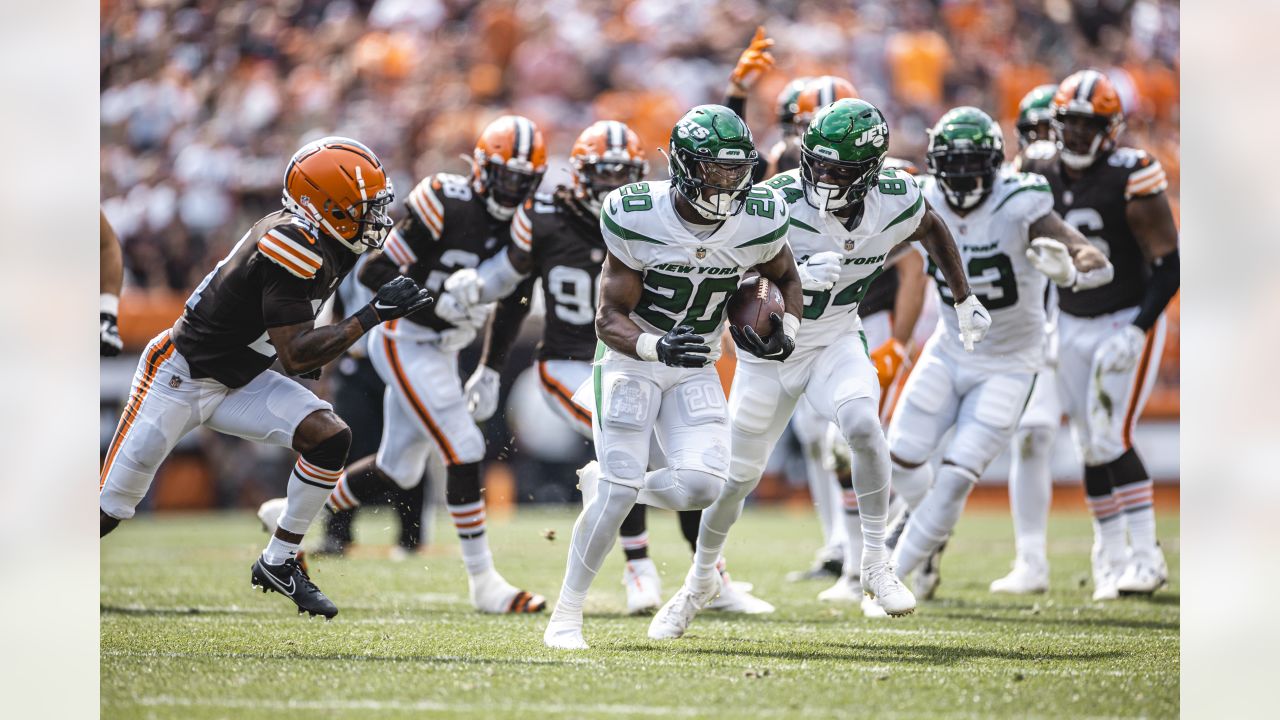 Game Recap  Jets Shock Browns with 13-Point Comeback in Last 2 Minutes for  31-30 Win