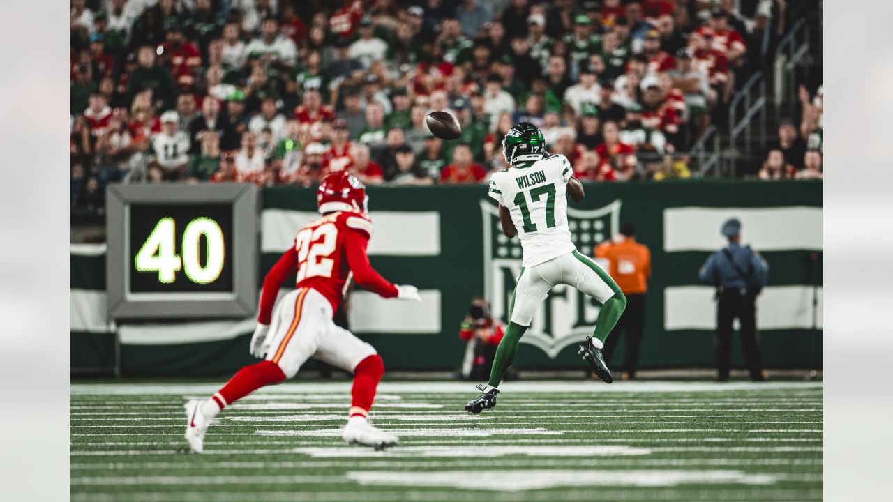 Jets vs. Chiefs score, takeaways: Patrick Mahomes outlasts Zach Wilson in  topsy-turvy AFC showdown 