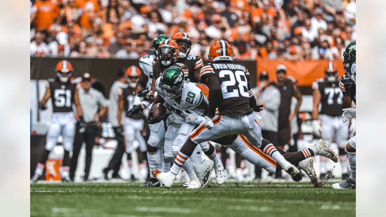 Game Recap  Jets Shock Browns with 13-Point Comeback in Last 2