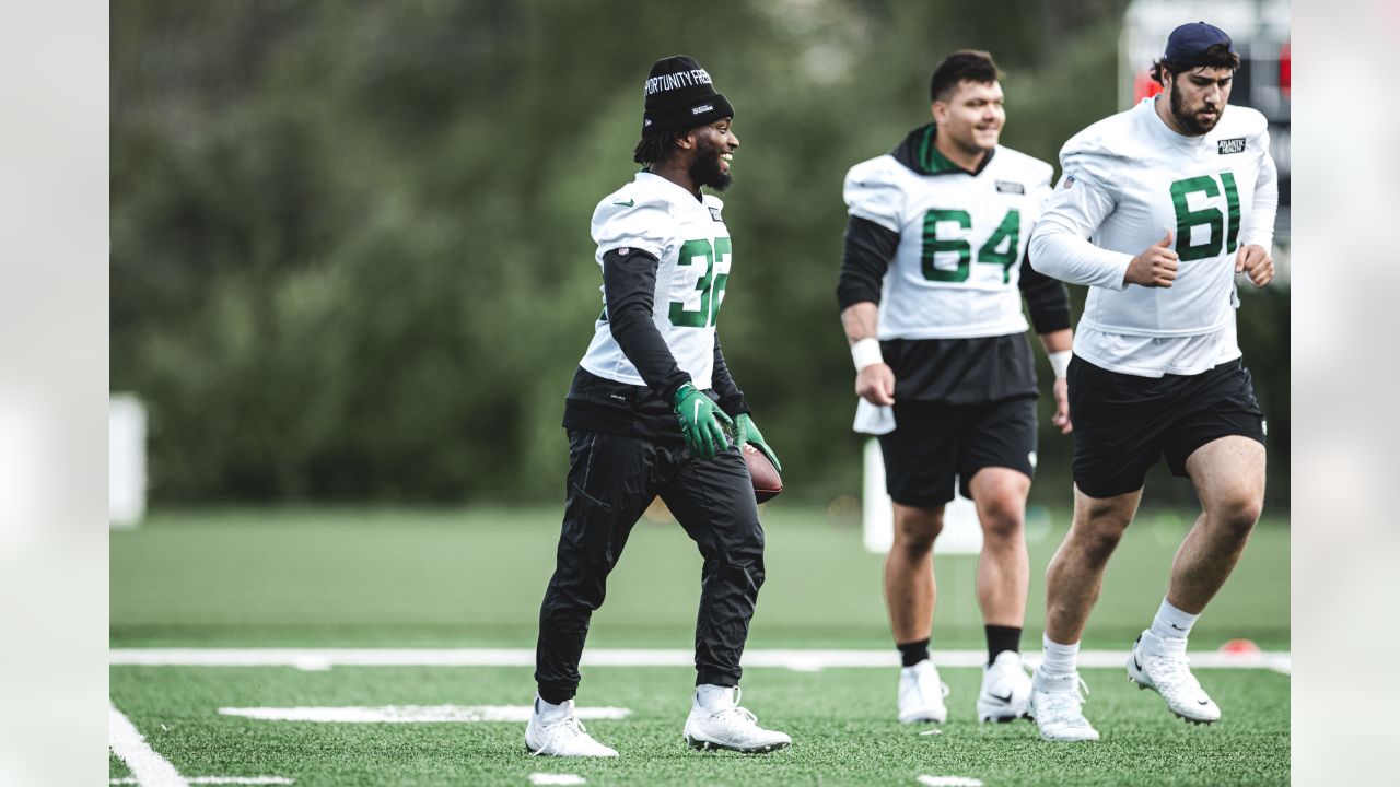 Garrett Wilson Already Bonding on Jets Practice Field with Aaron