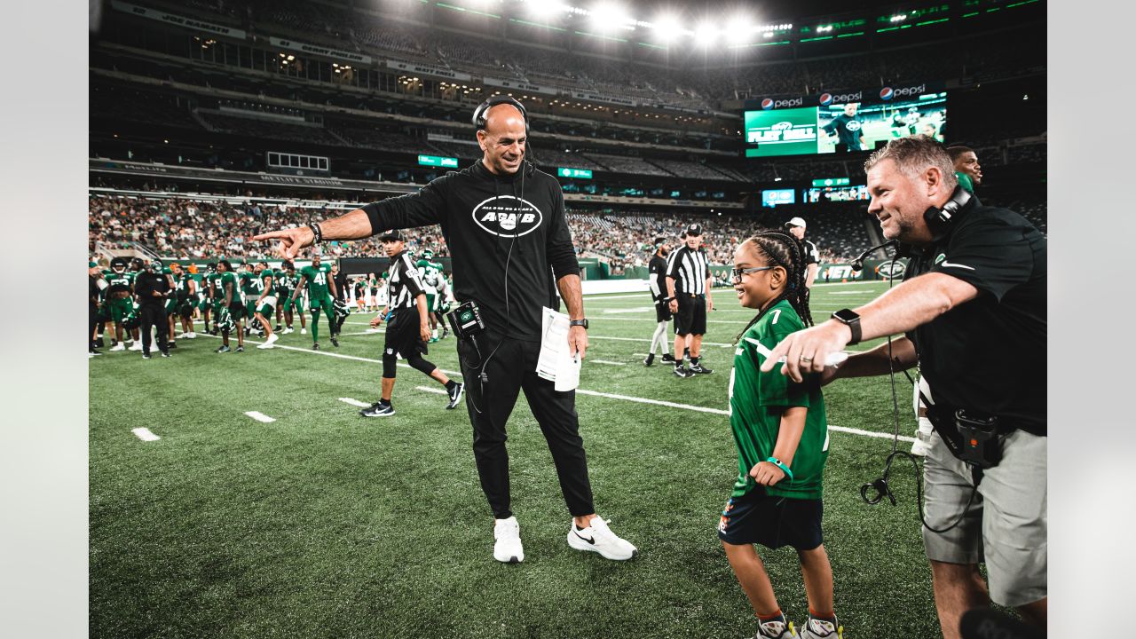 OCT 2nd, 2022: Quincy Williams #58 during the Pittsburgh Steelers vs New  York Jets game in Pittsburgh, PA at Acrisure Stadium. Jason Pohuski/CSM  (Credit Image: © Jason Pohuski/CSM via ZUMA Press Wire) (