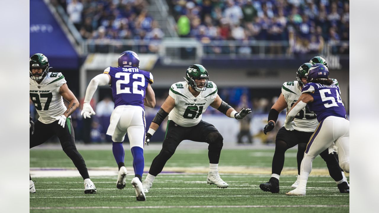 NY Jets OT Max Mitchell is outperforming higher-drafted rookies