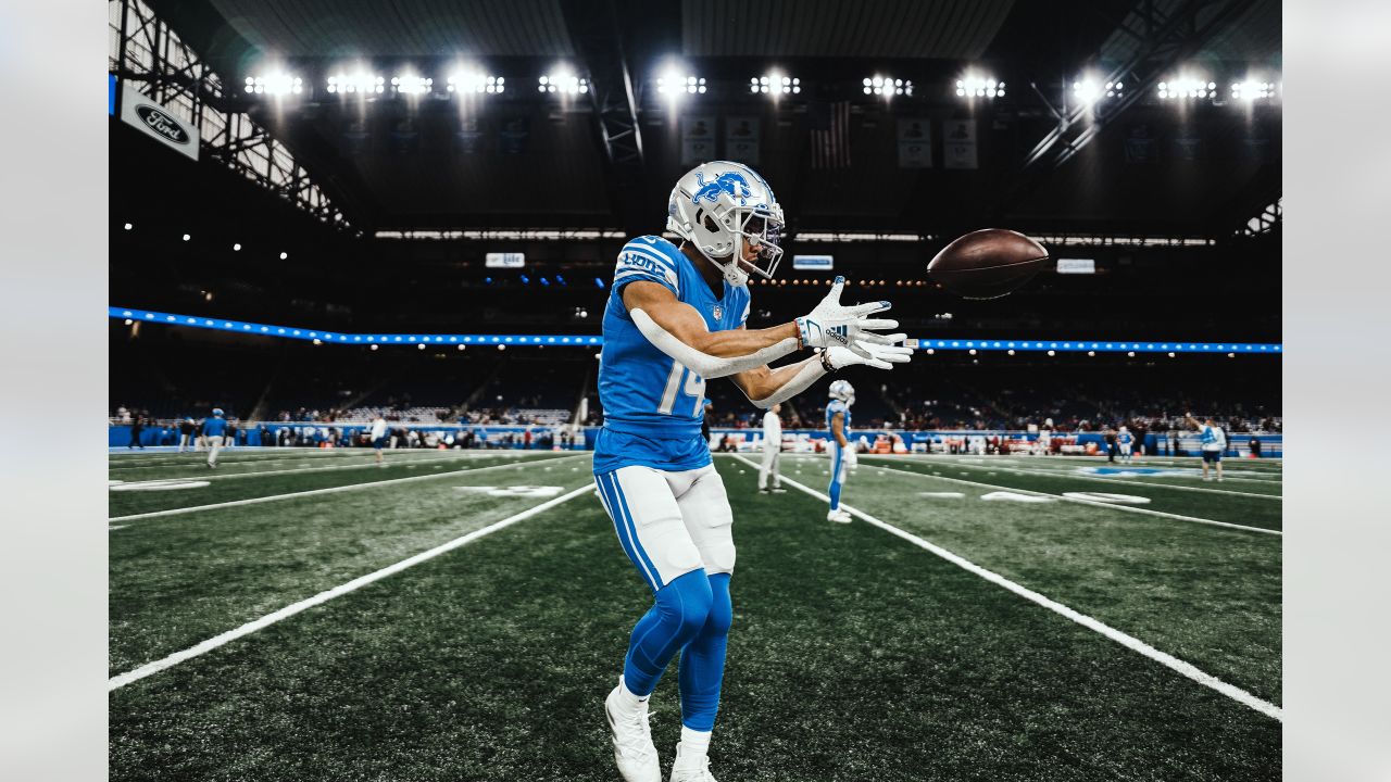 Detroit Lions runing back Craig Reynolds (46) is atckled by Buffalo Bills  linebacker Andre Smith (59) during the second half of the preseason NFL  football game against the Buffalo Bills in Detroit